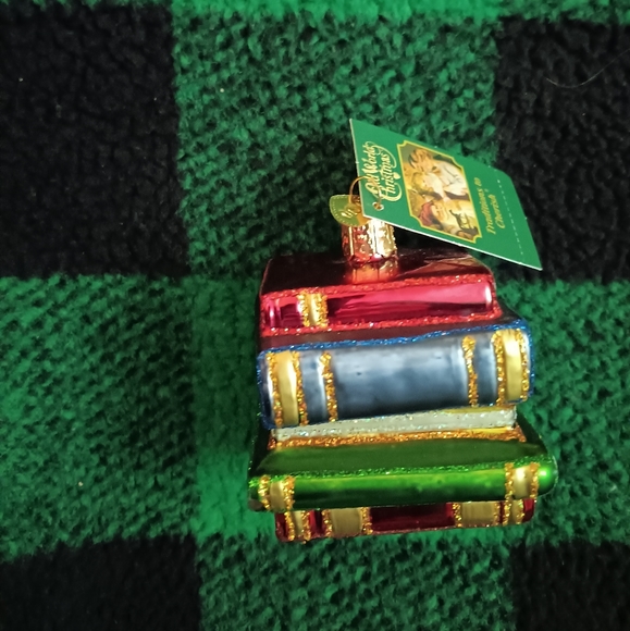 Pile of Books Christmas Tree Ornament Glass NWT - Picture 1 of 3
